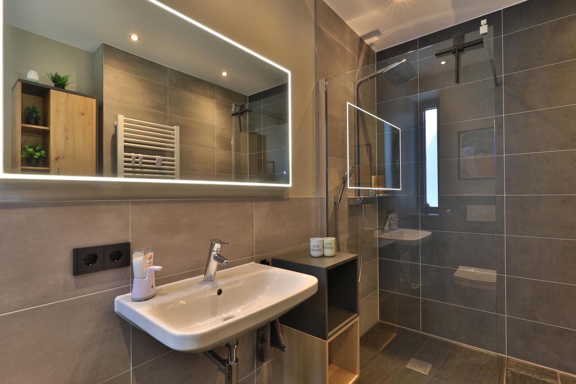 Moderne Studio-Wohnung Герстхофен Экстерьер фото